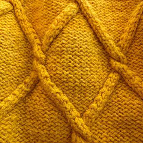 Janie and Jack 2T Diamond Cable Knit Sweater - Picture 2 of 5